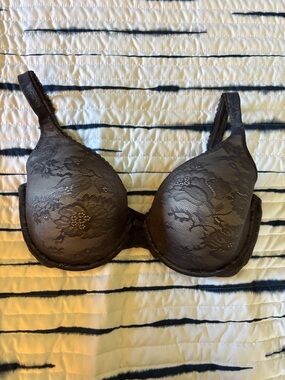 Victoria’s Secret Lace T-Shirt Bra in Dark Gray 36DD